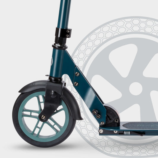 Micro Classic Sporty Wheel Scooter: Green