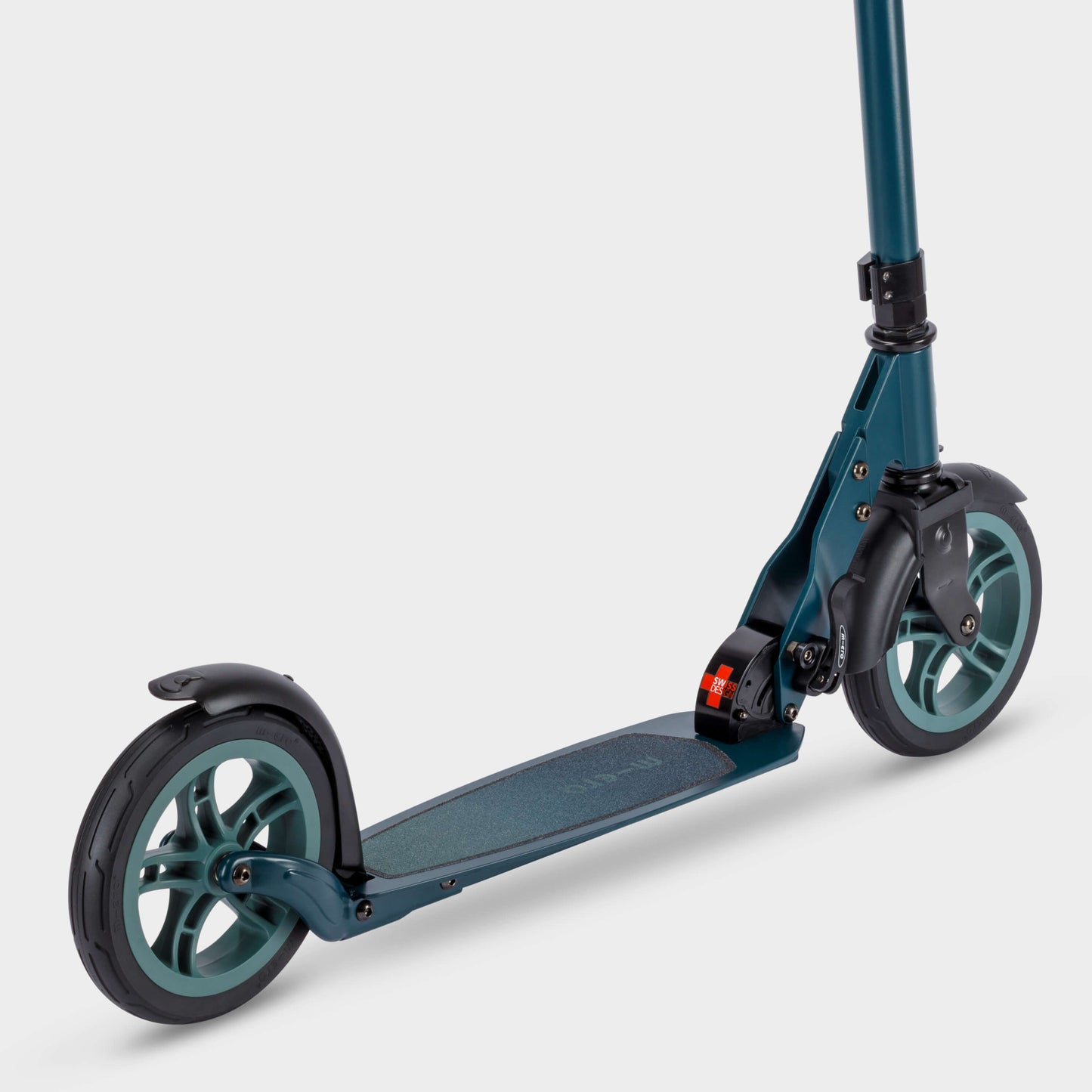 Micro Classic Sporty Wheel Scooter: Green