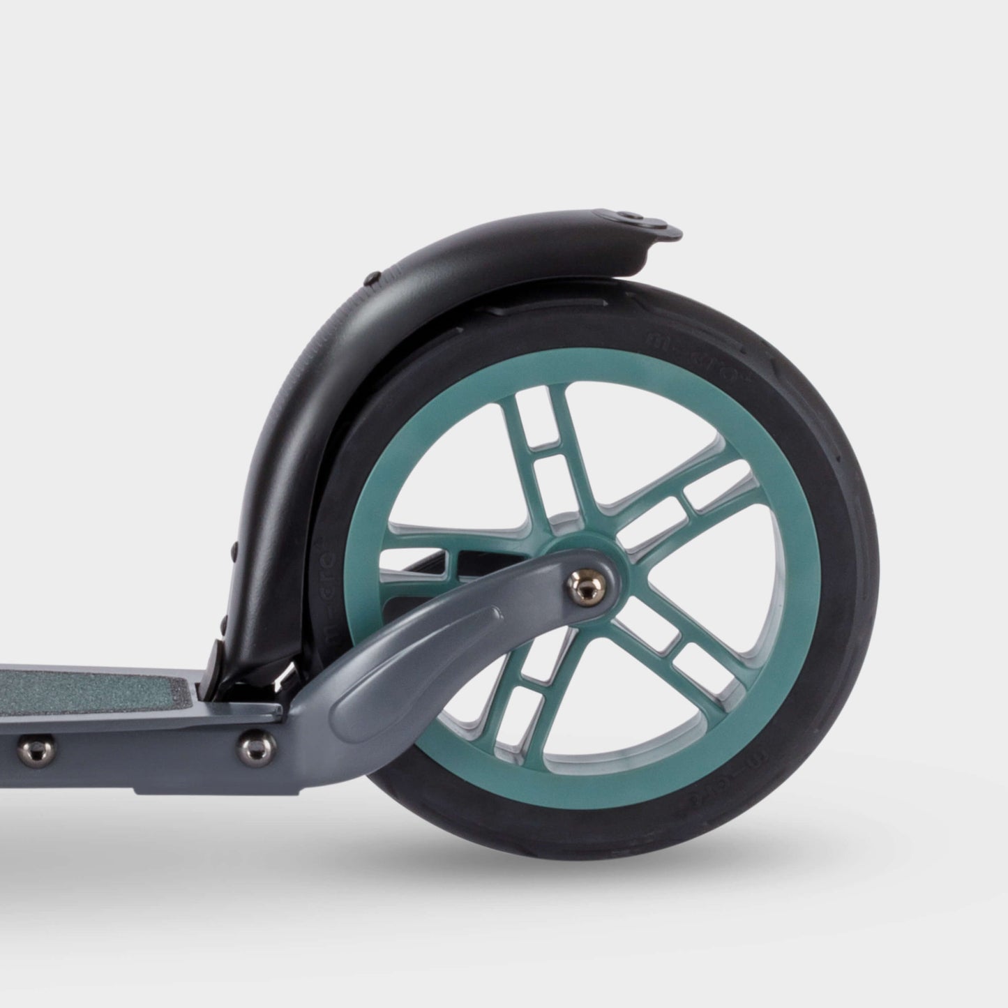 Micro Classic Sporty Wheel Scooter: Grey