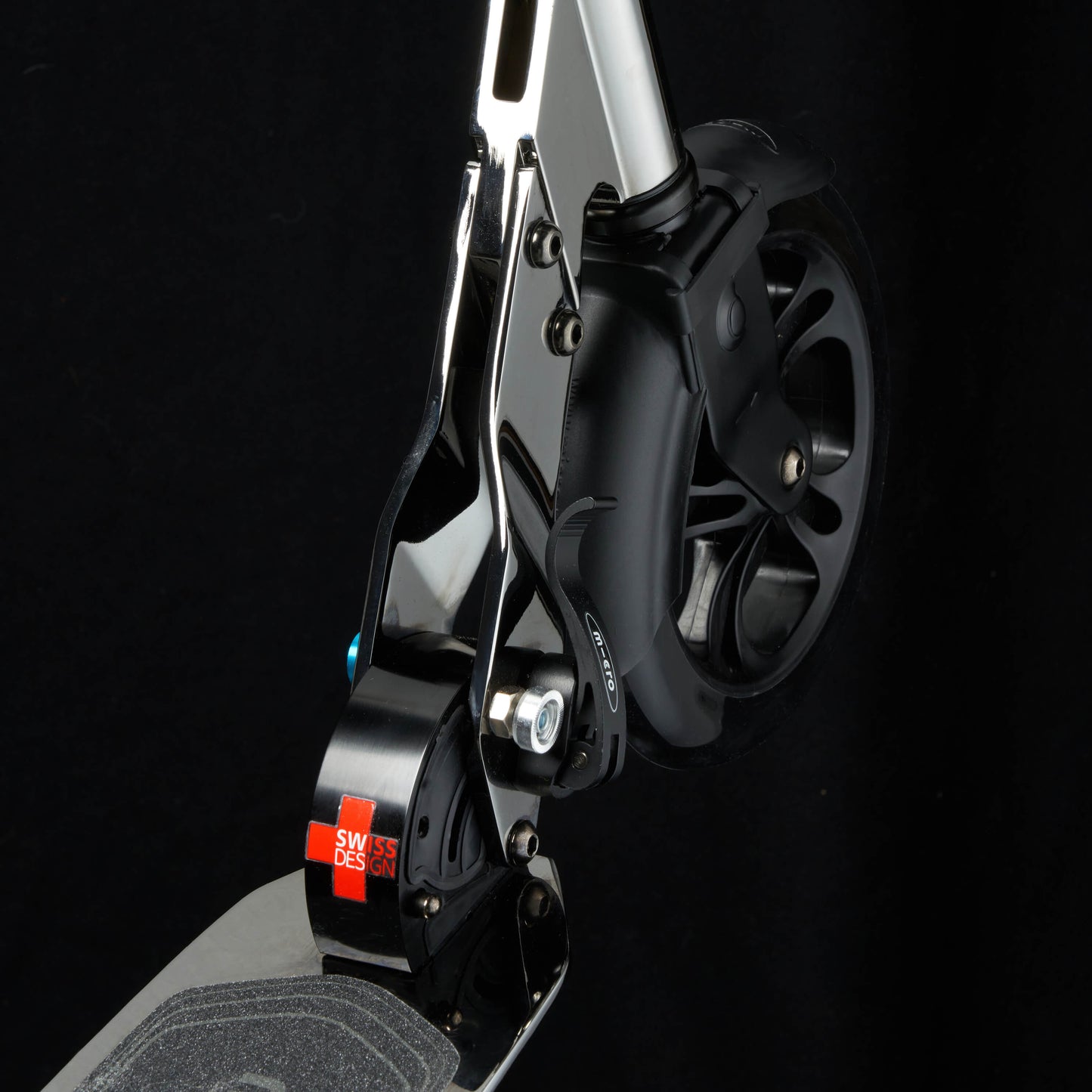 Micro Classic: Chrome Black